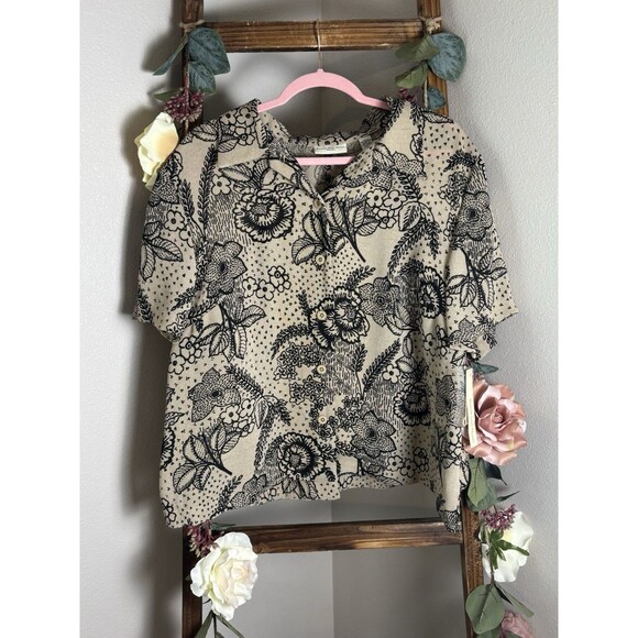 Amanda Smith NWT Floral Print Short Sleeve Blouse - Picture 1 of 8